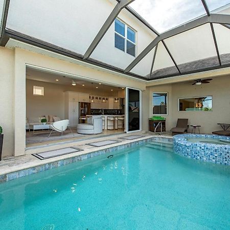 Vacation Home With Pool. 4 Bedrooms. Sleeps 10 North North Naples 外观 照片