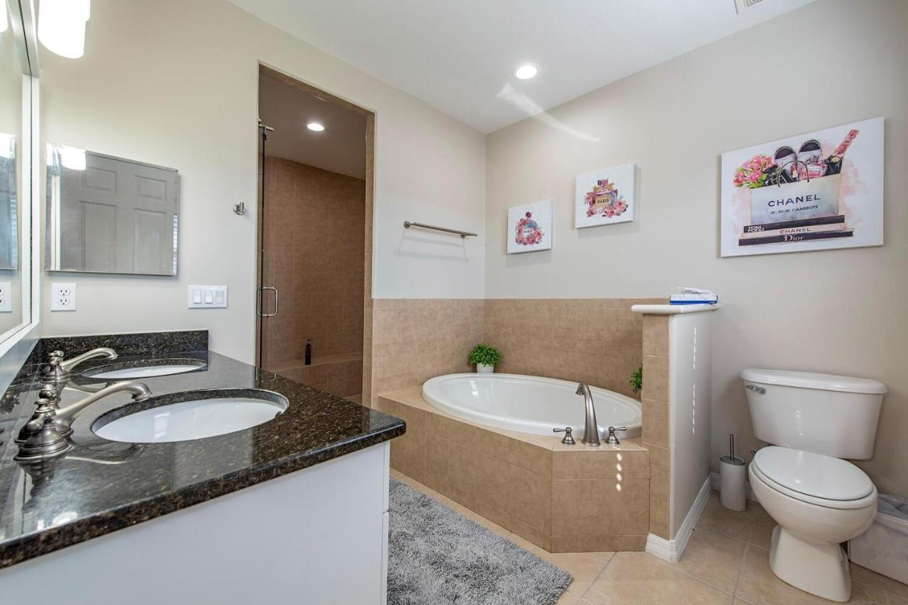 Vacation Home With Pool. 4 Bedrooms. Sleeps 10 North North Naples 外观 照片