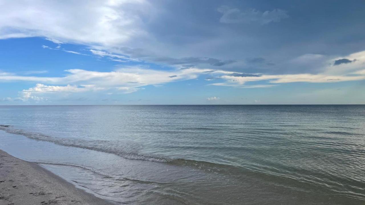 Vacation Home With Pool. 4 Bedrooms. Sleeps 10 North North Naples 外观 照片